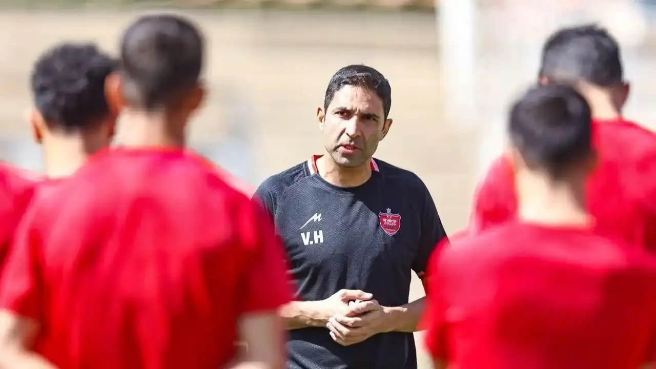 جمله غافلگیر کننده هاشمیان در رختکن و تعجب پرسپولیسی‌ها

