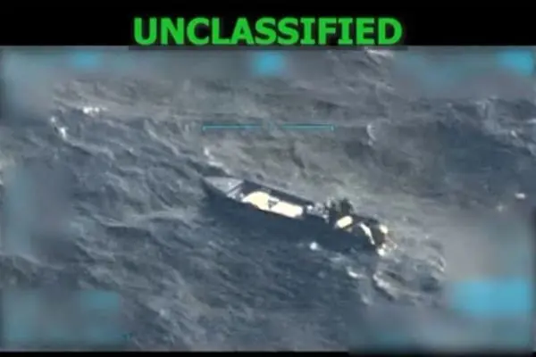 وزارت جنگ آمریکا ۴ شناور قاچاقچیان مواد مخدر را منهدم کرد