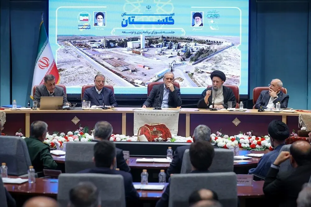 پزشکیان: سالی ۳۰ همت به جیب VPNفروش‌ها می‌ریزیم! / دلیل اول تورم دولت است

