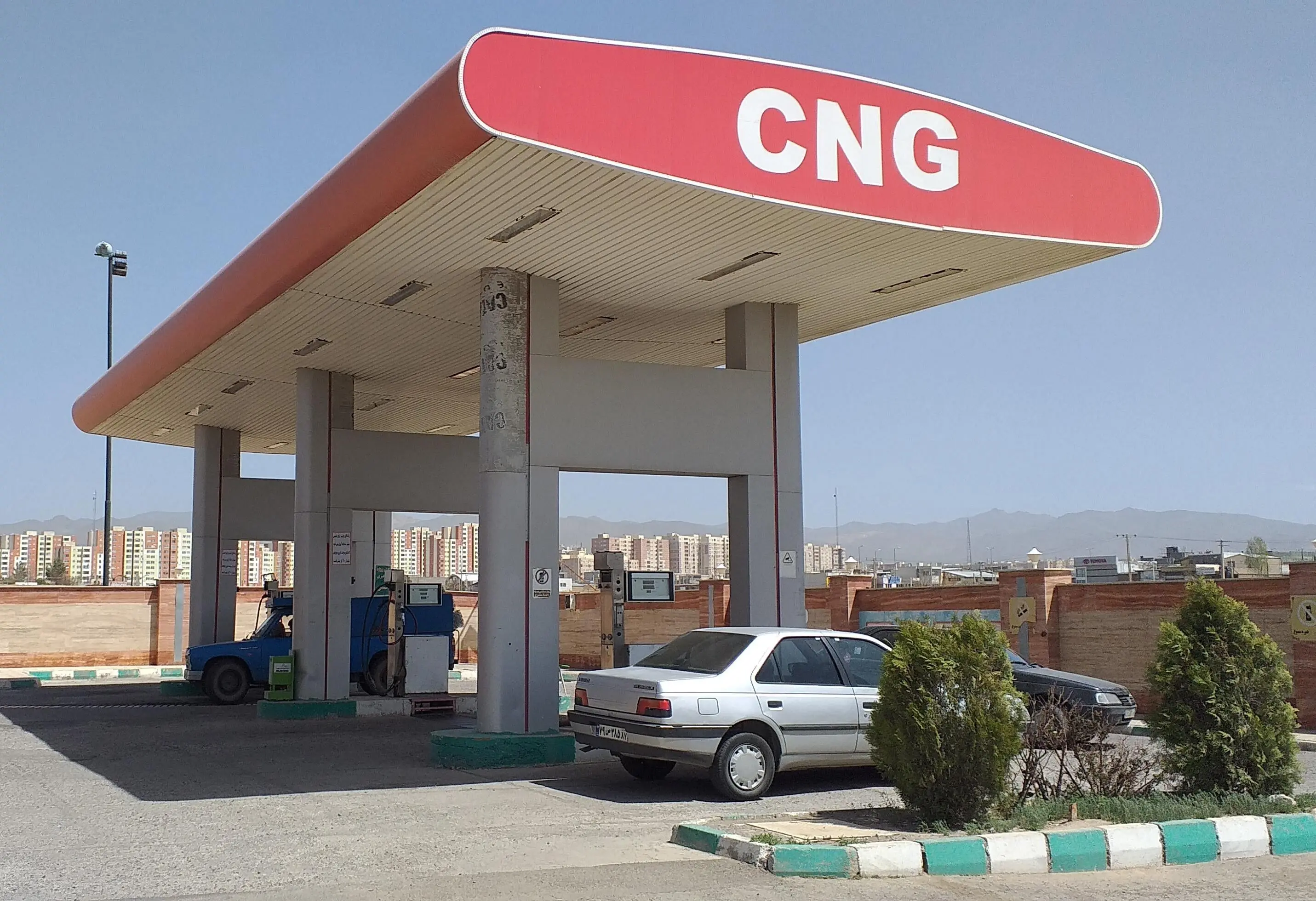 ۱۰۰۰ جایگاه در کشور به صورت رایگان گاز CNG را عرضه خواهند کرد