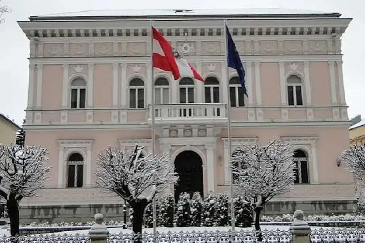 سفارت اتریش در تهران فعالیت خود را از سر گرفت