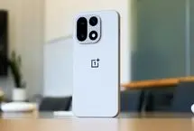 این گوشی پرچم‌دار شما را ناامید می‌کند