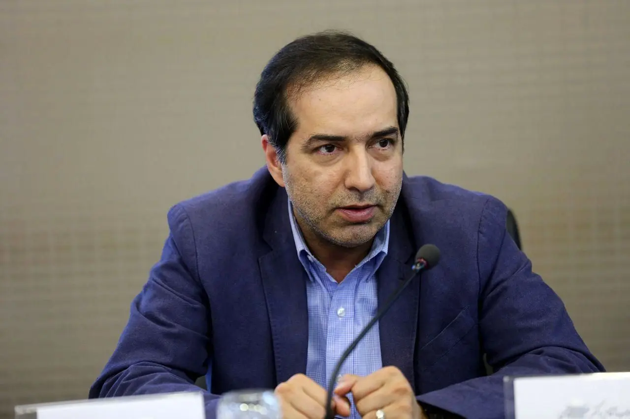 واکنش حسین انتظامی به انتصاب لاریجانی: سعدی اینک به قدم رفت و به سر باز آمد 

