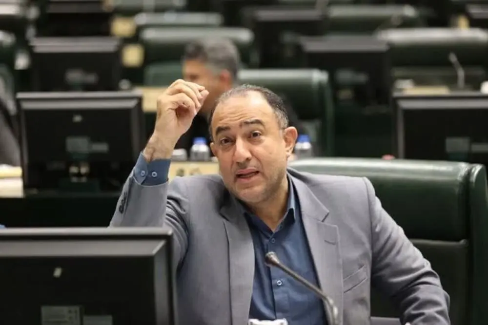 هشدار نماینده مجلس به خودروسازان/ از شرایط فعلی کشور سوءاستفاده نکنید
