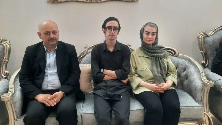 رتبه دوم کنکور ریاضی: روزی ۸ تا ۱۰ ساعت درس خواندم؛ تفریح هم داشتم