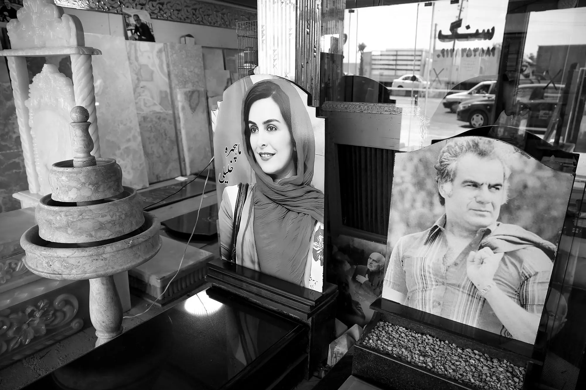 تصاویر؛ سنگتراشی قبر