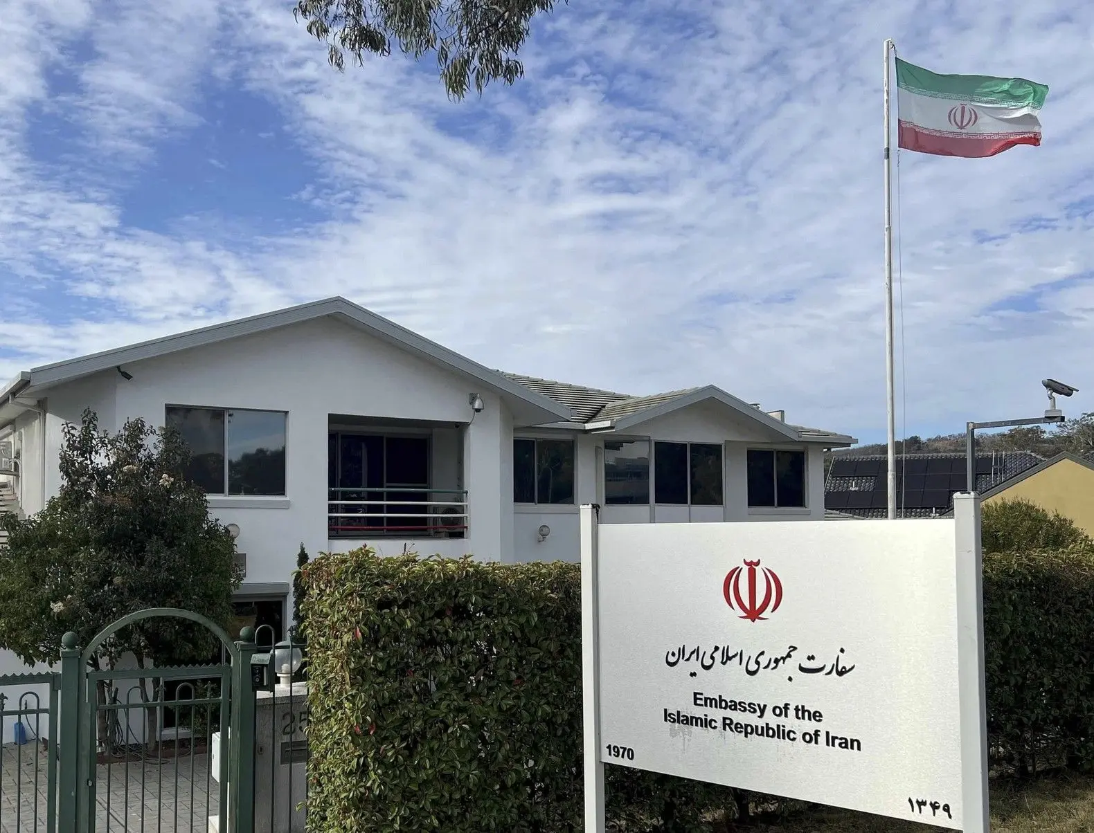 بازی پیچیده غرب برای تحت فشار قرار دادن ایران آغاز شد / زنگ هشدار ردپای اسرائیل در اخراج سفیر ایران

