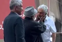 ببینید؛ ادای احترام اکبر عبدی به استاد محمد متوسلانی