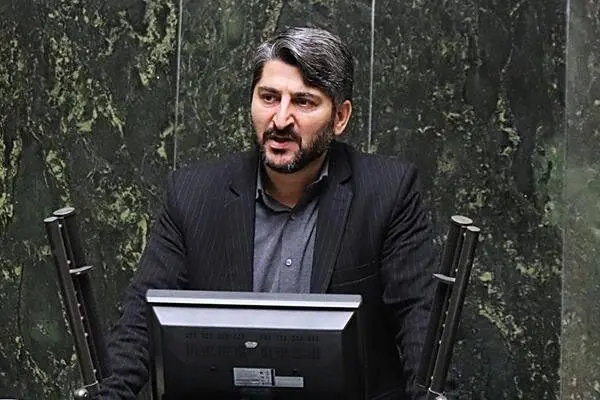  انتقاد تند نماینده بابلسر از برجام در قالب شعر در مجلس/ تکیه بر عهد عمو سام خطا بود