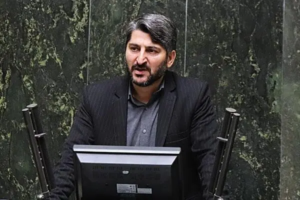  انتقاد تند نماینده بابلسر از برجام در قالب شعر در مجلس/ تکیه بر عهد عمو سام خطا بود