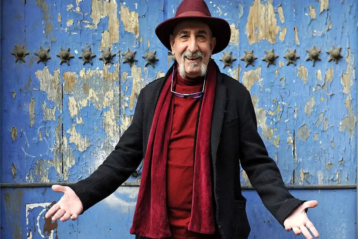 فرهاد آئیش: ترامپ همه چیز را در آمریکا خراب کرده!