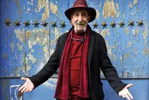 فرهاد آئیش: ترامپ همه چیز را در آمریکا خراب کرده!