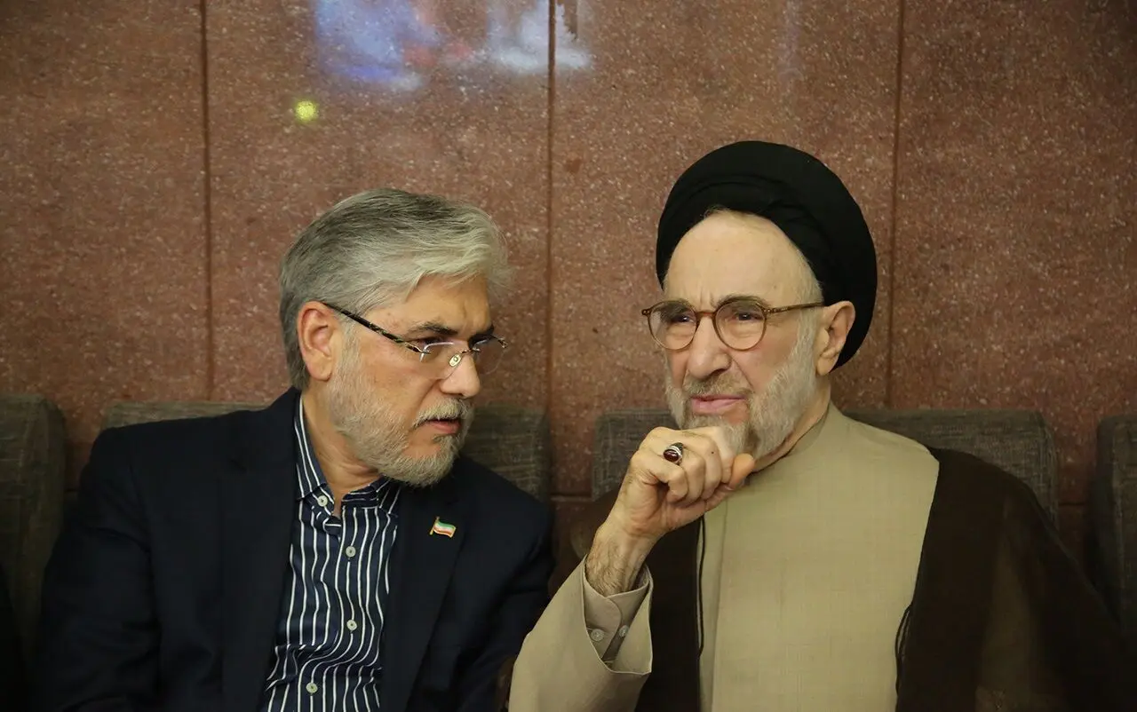 تصاویر؛ متن و حاشیه مراسم بزرگداشت خواهر هادی خانیکی
 