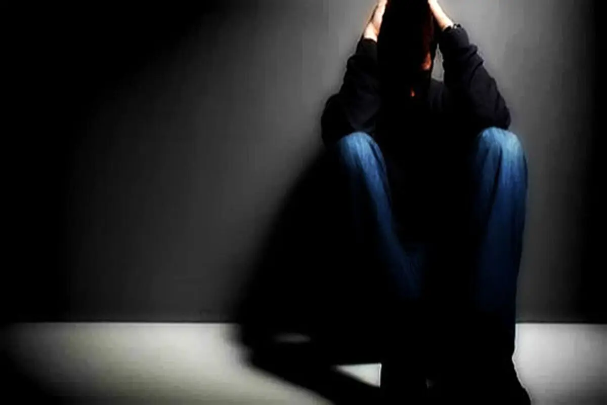 کور شدن پسر ۱۷ ساله بالای سر جسد پدرش/ با پلیس تماس گرفتم تا علت مرگ روشن شود
