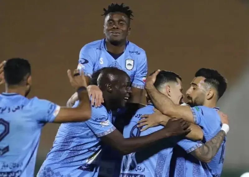 ترکیب جوان و عجیب چادرملو برابر پرسپولیس