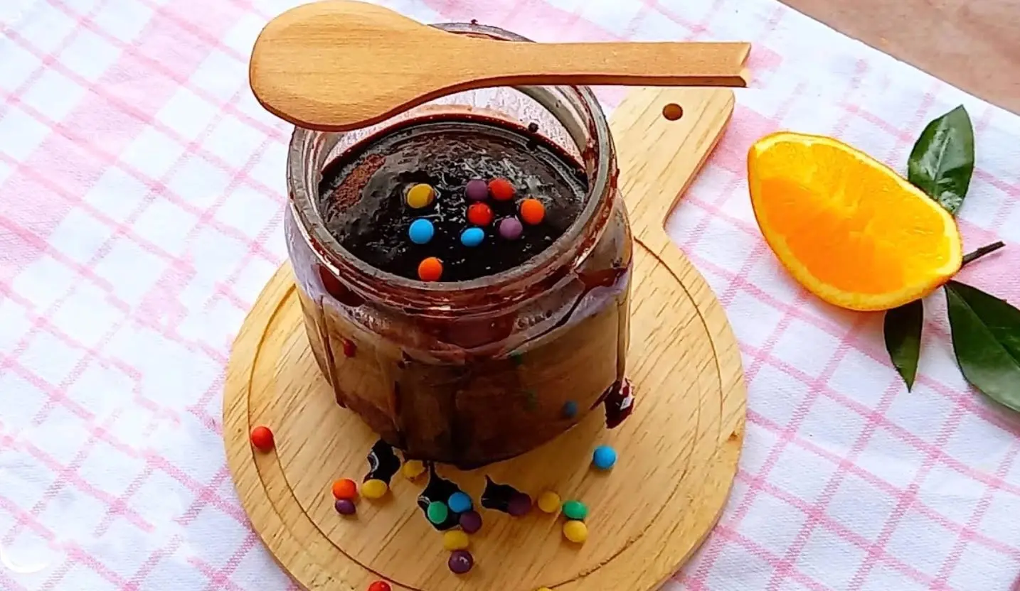 ببینید؛ طرز تهیه کیک شیشه ای؛ کیک خیس شکلاتی
