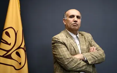 نمی توانیم اقتصاد را چمدانی مدیریت کنیم/ هر 6 ماه یک سکه بهار آزادی به مردم بدهید که قدرت خرید مردم حفظ شود /مردم به مسعود پزشکیان رای دادند که تغییر ببینند، رئیس جمهور از تغییر نترسد