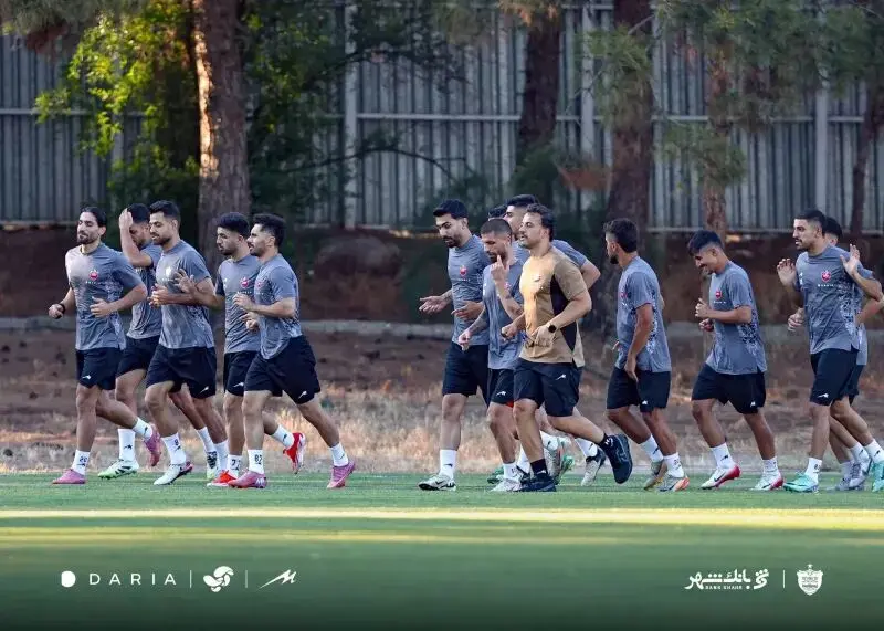 پرسپولیس چراغ لیگ برتر را روشن کرد