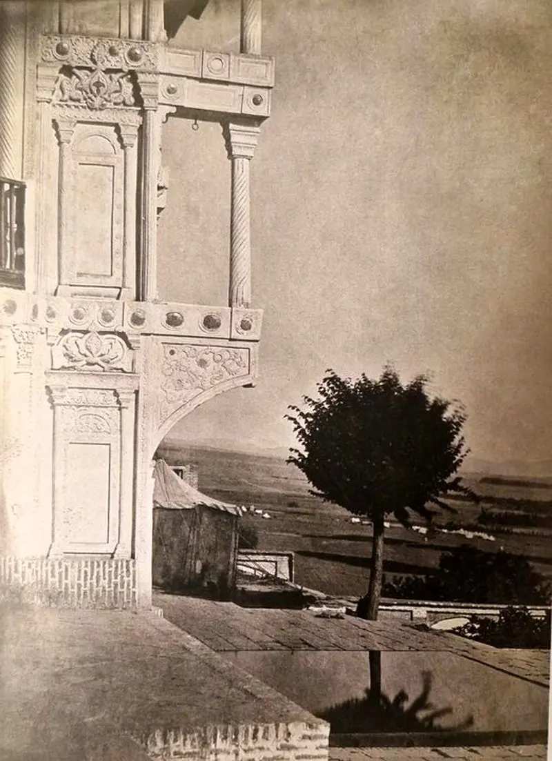 6کاخ نیاوران