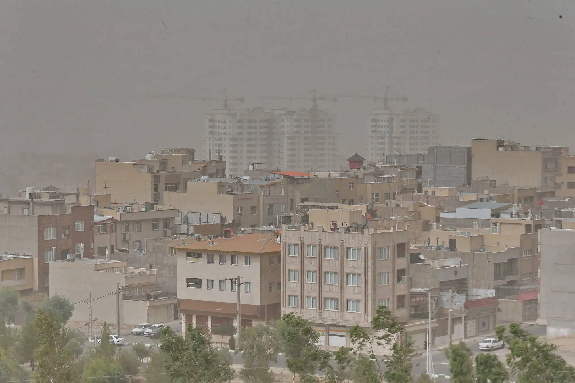 گردوغبار نفس قم را گرفت