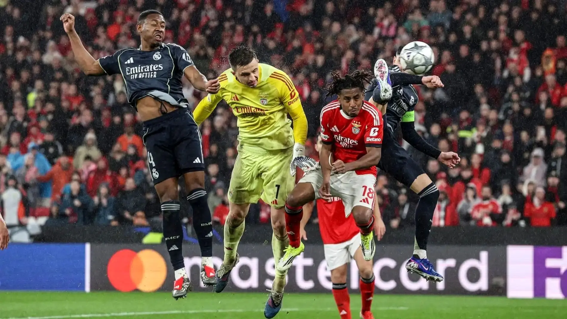 ببینید؛خلاصه بازی بنفیکا 4 - رئال مادرید 2/ چه گلی زد دروازه‌بان!
