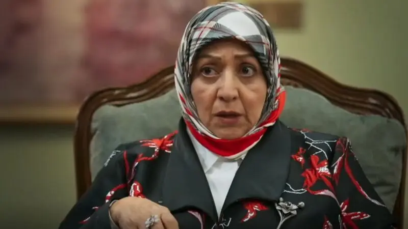 سریال شش ماهه