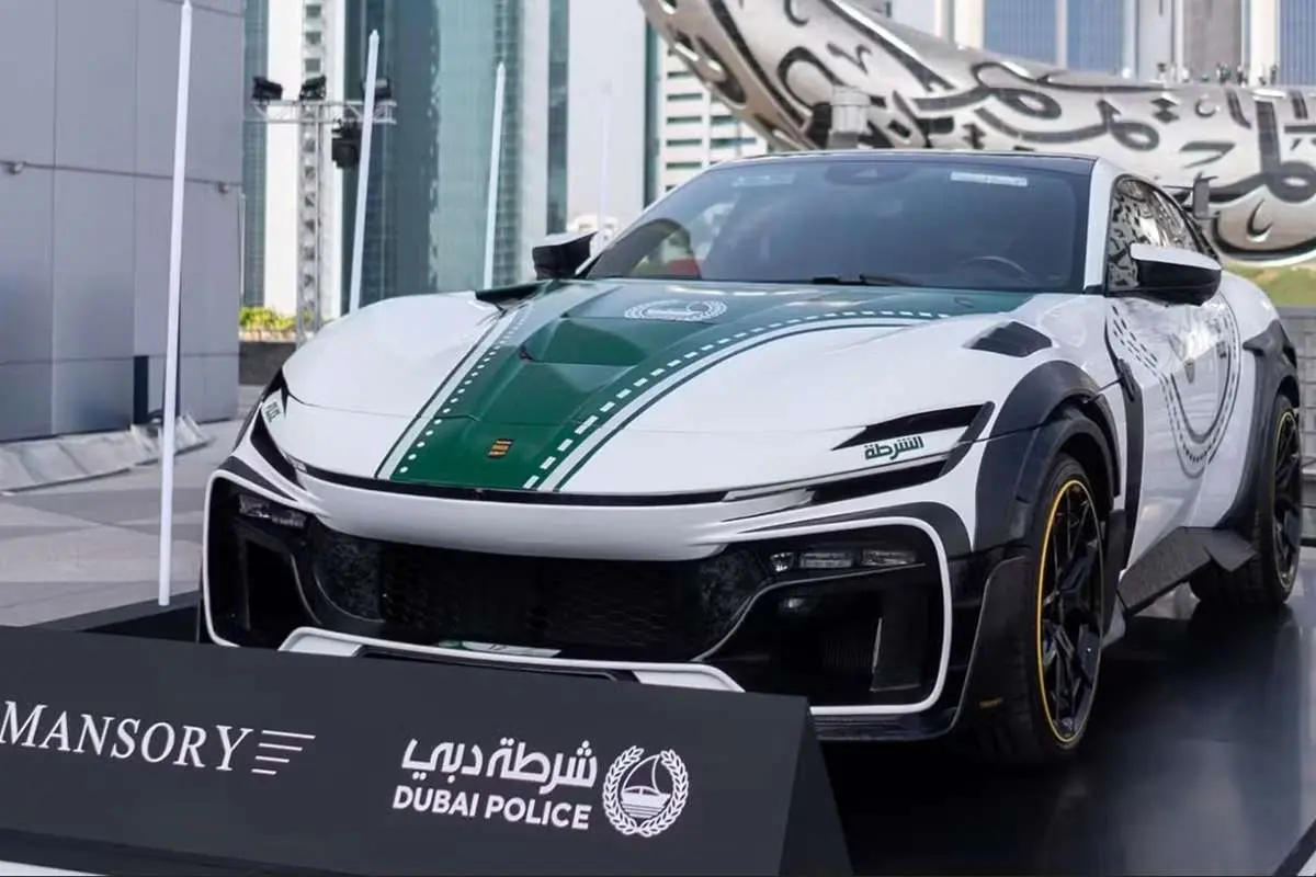 امضای یک ایرانی زیر جنجالی‌ترین خودرو پلیس دبی