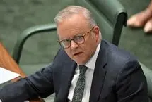 آلبانیز: سه نظامی استرالیایی در زیردریایی آمریکایی مهاجم به ناوچه دنا حضور داشته‌اند