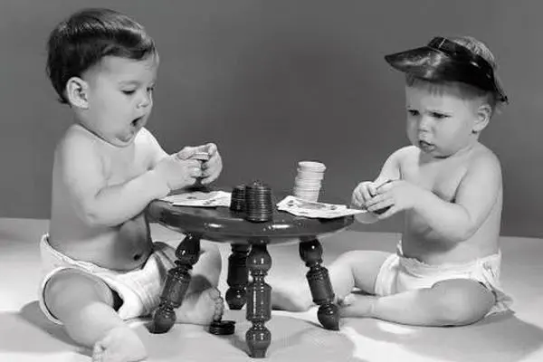 ۸۰ سال پیش؛ دستگاه  تمرینی محبوب نوزادان