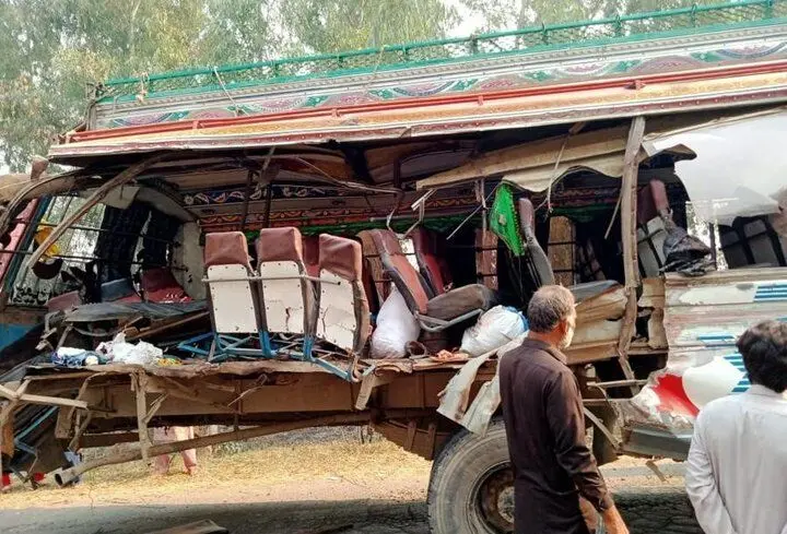 حمله به اتوبوس مسافربری در پاکستان؛ ۳ کشته و ۵ زخمی
