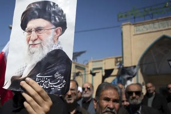 تصاویری از مراسم اربعین رهبر شهید
