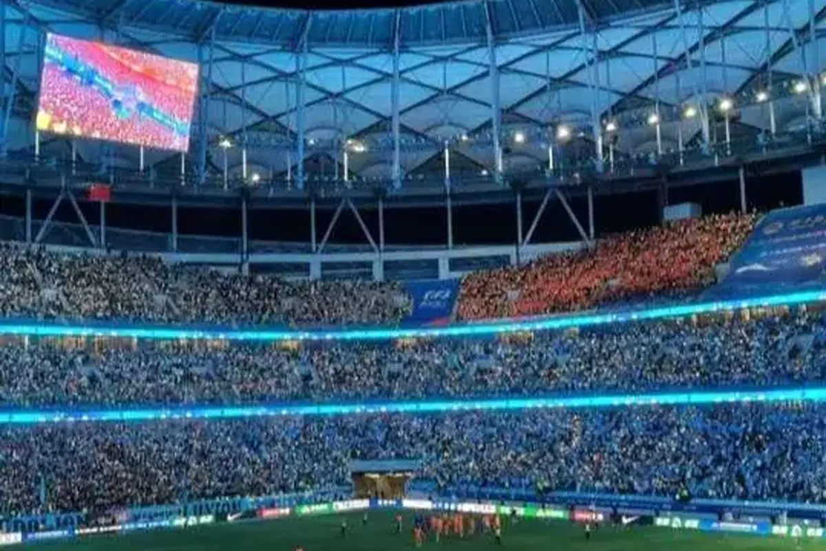 پرتماشاگرترین تیم آسیا نه پرسپولیس است نه استقلال!