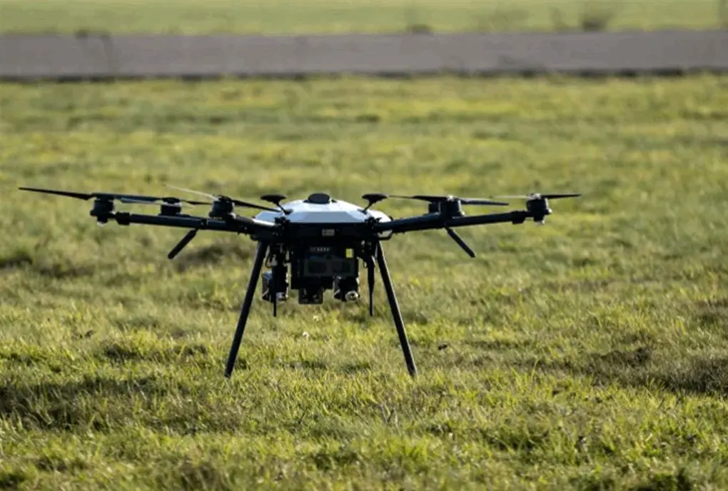 تعقیب ساکنان کفرکلا توسط پهپاد اسرائیلی هنگام زیارت قبور شهدا