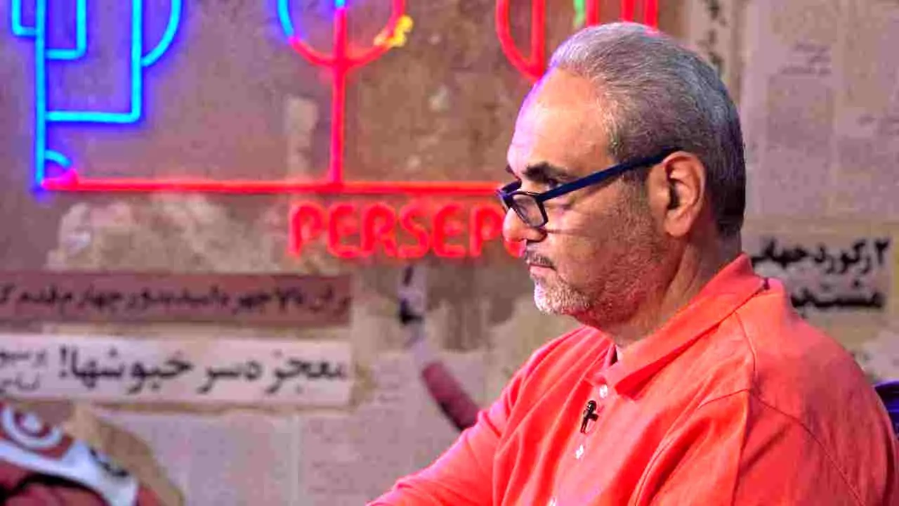 ببینید؛ گزارش جواد خیابانی روی صحنه پرتاب موشک ایران! 