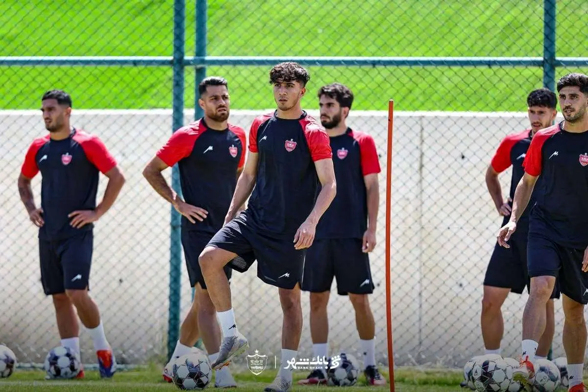 تصویر؛ تمرینات ویژه هاشمیان با مدافعان پرسپولیس