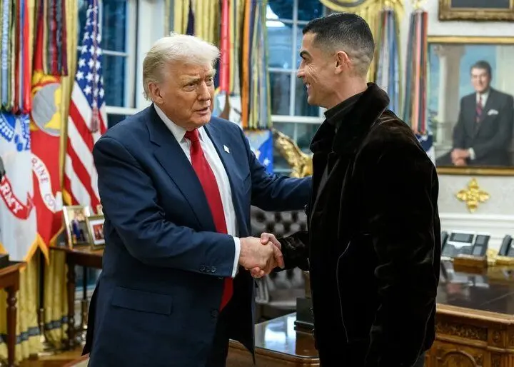 تصویر؛ توضیح ترامپ به کریستیانو  رونالدو درباره بمباران مراکز هسته‌ای ایران 

