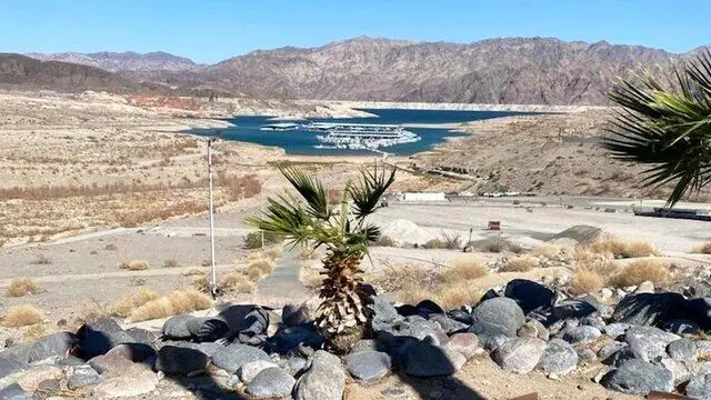 دریاچه قرعون تشنه آب؛ خشکسالی به لبنان رسید