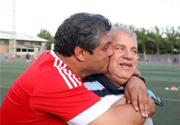 پاسخ تند پسر اسطوره پرسپولیس به ادعای عجیب یک روزنامه‌نگار 