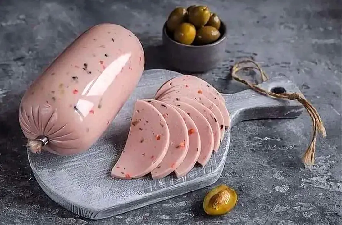 طرز تهیه کالباس خانگی: ساده، سالم و خوشمزه
