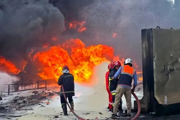  آتش‌سوزی گسترده در انبار نفت بصره 