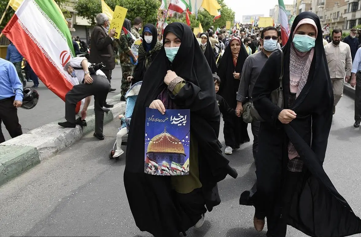 لحظه حمله به تقاطع خیابان‌های آزادی و نواب