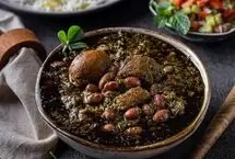 پخت قورمه‌سبزی جنوبی با این سبزی‌ها غوغا می‌کند