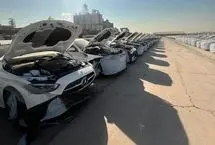 بنز ایران‌خودرو به گمرک رسید