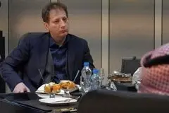 بابک زنجانی پس از جنگ گرد و خاک می‌کند