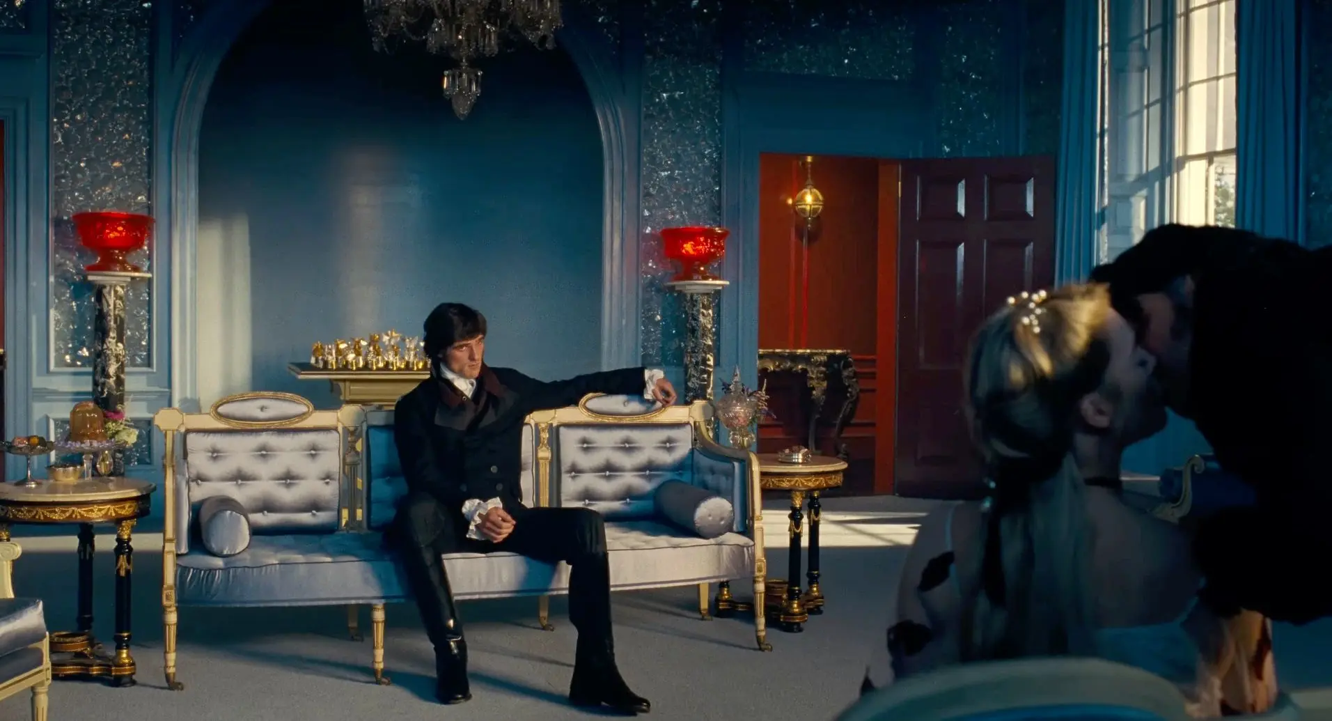 جزئیات فیلم سینمایی «بلندی‌های بادگیر» با بازی مارگو رابی