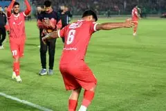 کنعانی با بازوبند کاپیتانی بی‌خیال رقصیدن شد!