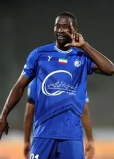 گرفتار در جنگ منطقه‌ای؛ ستاره استقلال از لبنان فرار کرد!