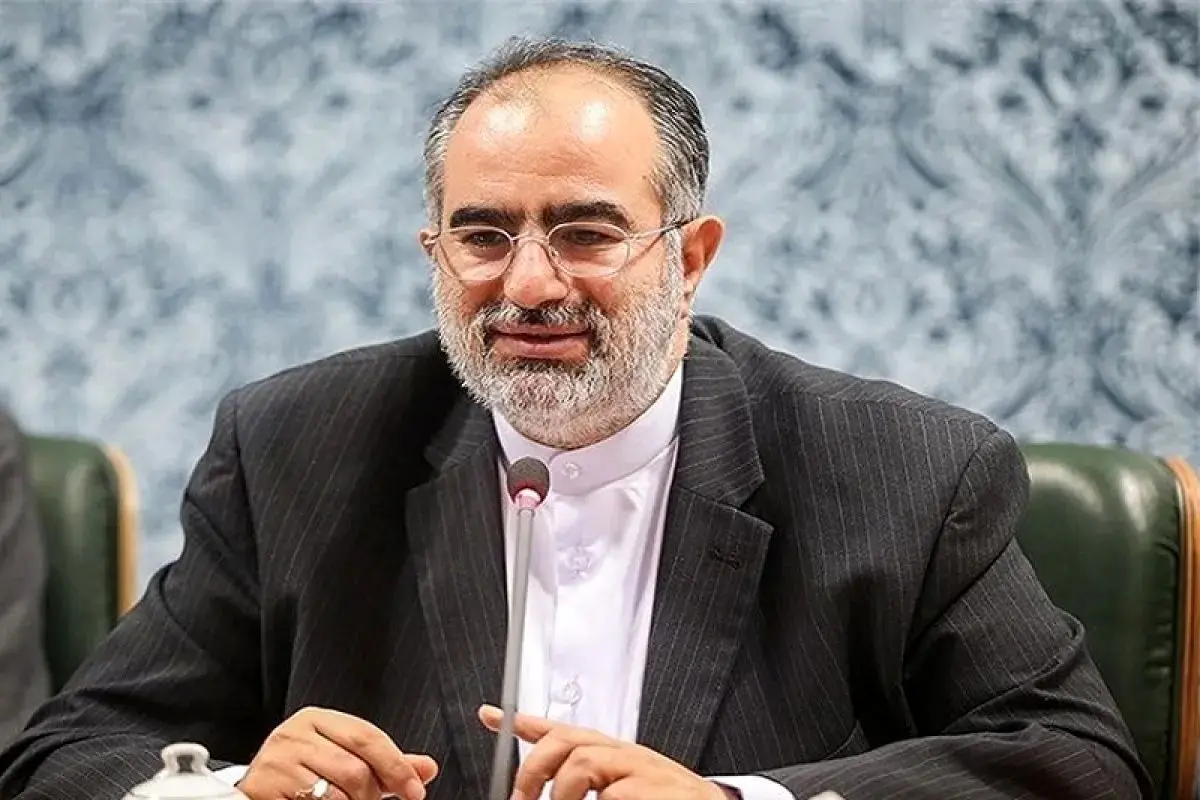 واکنش حسام‌الدین آشنا به مصاحبه شمخانی: حرف آخر را اول زد