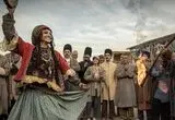 سوارکاری پارسا پیروزفر و علی شادمان در پشت‌صحنه سریال جدید آیدا پناهنده