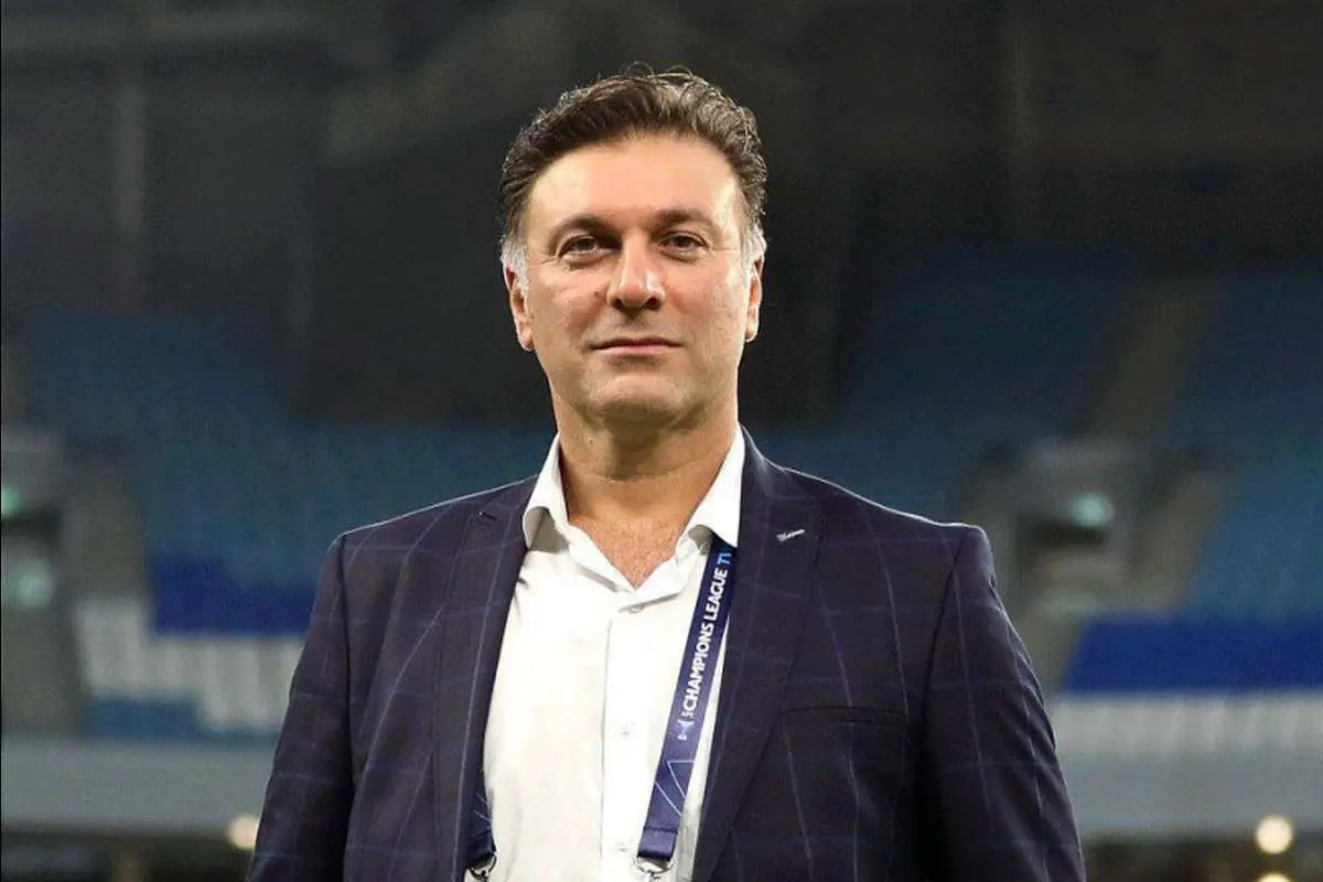 حمله آبی پرسپولیسی‌ها به مدیرعامل تراکتور!